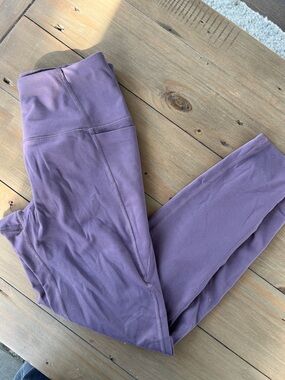 Layer 8 High-Rise Performance Cropped  Leggings